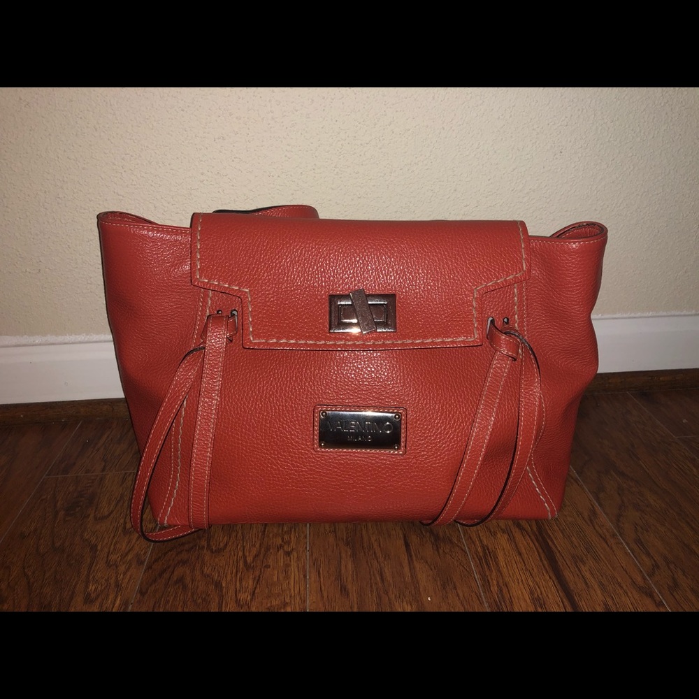 Mario Valentino tote bag.